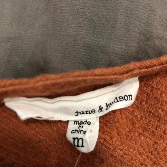 June & Hudson Button Blouse - Picture 3 of 7